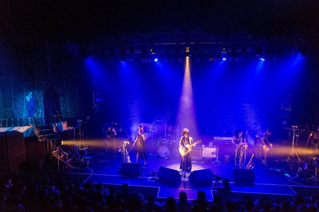 「MORRIE Solo Live 2015 “HARD CORE REVERIES”2DAYS」　撮影・大島康一 