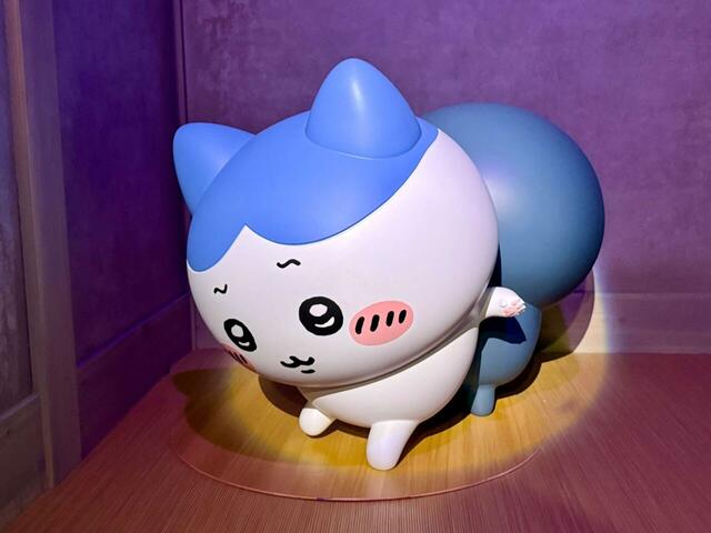 「はなしてーッ」と叫んだ後、「チキリチキリ」とハチワレが爪を出すシーン。かわいすぎる…！