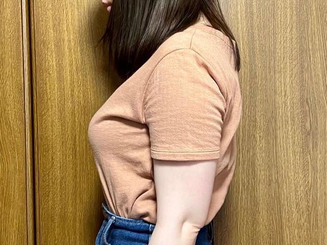 【ユニクロのブラトップ】着用。バストトップの位置の補正効果はあまりなさそう