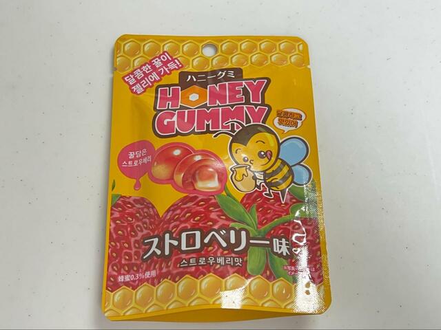 【ダイソー ハニーグミ ストロベリー】韓国のグミといえばかわいいイメージ