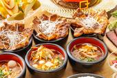 「豚丼とコーンバターの味噌ラーメン」＜期間：2025年11月1日～12月19日＞【「十勝しほろ牛のローストビーフ」や「スープカレー」も！ヒルトン成田に“北海道と東北地方のおすすめグルメ”が大集合！】