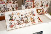 【Dooney & Bourke】ディズニーキャラクター 財布・ウォレット Disney100 Decades 30s Collection 28,600円