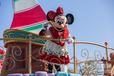 「ミッキー＆フレンズのグリーティングパレード：ディズニー・クリスマス」｜東京ディズニーランド