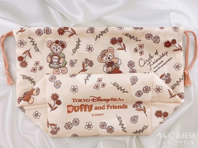 巾着の底にロゴ入り