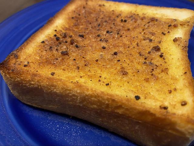 こんがり焼けました！ひろがるカレーの香り！