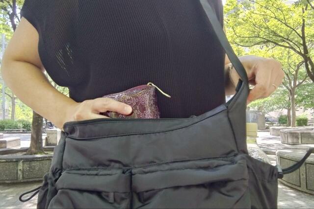 【AIGLE（エーグル） ビッグショルダーバッグ】内ポケットはないため、細かい荷物が多い場合はポーチや仕切りケースを活用するとより快適に使えます◎