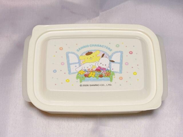 【ファミリーマートオリジナル サンリオキャラクターズ当りくじ】8等「保存容器セット」サイズ：（約）縦12［最大］×横18.3［最大］×高さ5.7cm／容量：（約）530mL