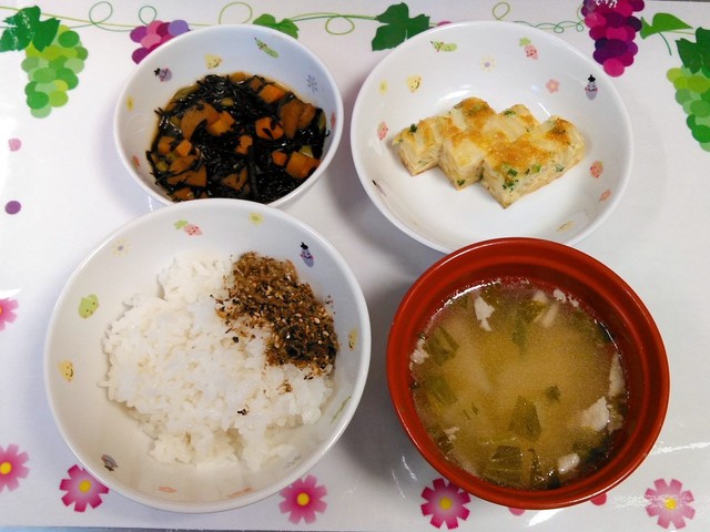明日葉保育園の給食例