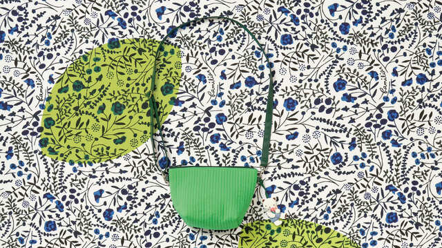 【pionunnal×familiar】ファミリアで人気の舟形ポシェットをイメージした「POP（ポップ）」16,500 円