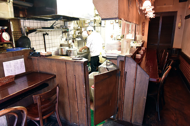 ブラウニー（末広町）　内観