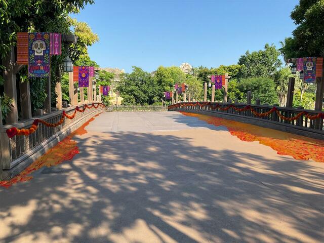 プエンテ・ブエナ・ヴィスタ周辺のデコレーション