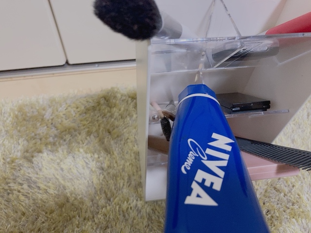 【山崎実業 towerコスメ立体収納ケース 4段】大きくて長いチューブも収納できます