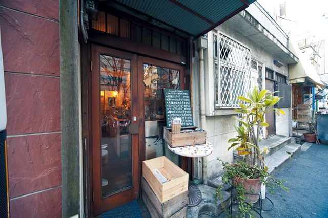 関西ハンバーグの名店／ワインちゃん 瓦・町・路・地（本町）　外観