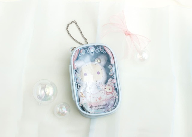 【センチメンタルサーカス】ぬいキャリーポーチ 2,200円/ぶらさげぬいぐるみを入れるとまるでバスタブに漬かっているみたいに…!(※ぬいぐるみは付属しません)