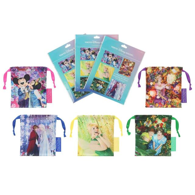 きんちゃく 1,000円｜東京ディズニーリゾート・フォトグラフィープロジェクト「イマジニング・ザ・マジック」グッズ｜販売店舗：東京ディズニーランド「ギャグファクトリー／ファイブ・アンド・ダイム」、東京ディズニーシー「エンポーリオ」｜発売日：2026年3月6日（金）