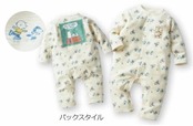 【アカチャンホンポ】あったか素材のプレオール。前も後ろもスヌーピーのかわいいデザイン！