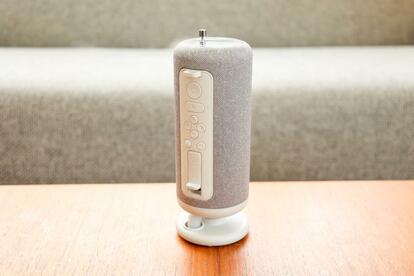 防災時に「懐中電灯」「ラジオ」「充電器」になるワイヤレススピーカー
