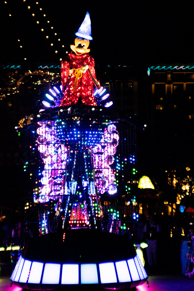 ペイント・ザ・ナイト・パレード|ディズニー・カリフォルニア・アドベンチャー