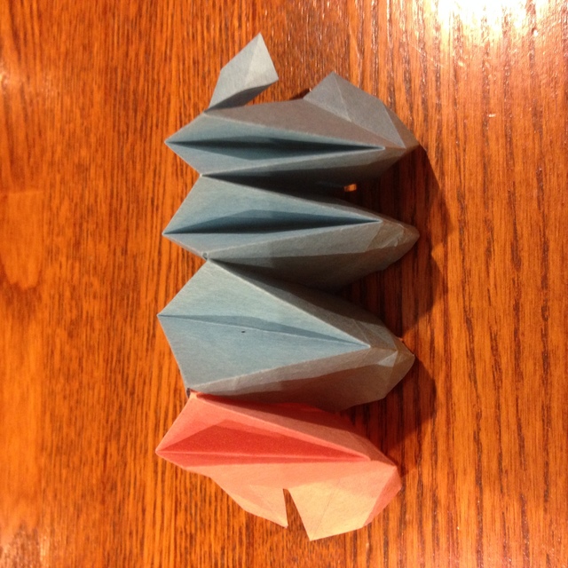 10）そのまま写真のように重ねていきます。