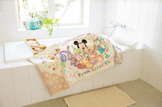 「 ダッフィー＆フレンズのフロム・オール・オブ・アス 」バスタオル