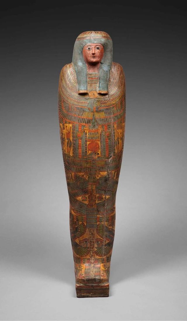 ©《ネスコンスパケレドのカルトナージュ棺》 前756~前722年頃  Staatliche Museen zu Berlin, Agyptisches Museum und Papyrussammlung Berlin / S. SteiB