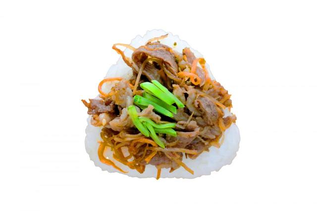 和牛と根菜 すき焼き仕立て　生七味添え