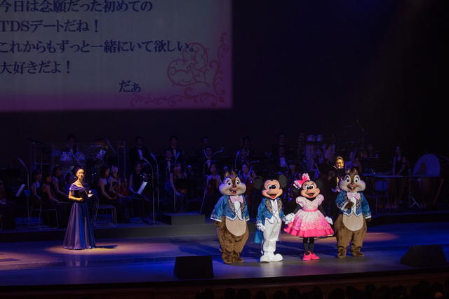 バレンタイン・ナイト 2016 ゲストメッセージ カップル ミッキマウス ミニーマウス チップ デール 撮影:YOSHI