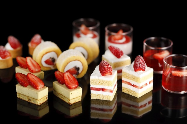 ホテルニューオータニ（東京）  ガーデンラウンジ『スーパーいちごビュッフェ2021～あまおうスイーツプレゼンテーション～』
