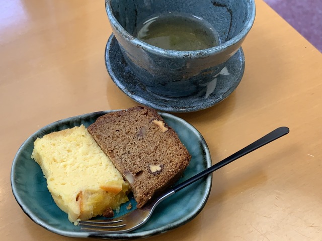 薬膳定食についてくるデザートは薬草を使用した焼き菓子