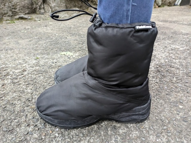 【ワークマン 防寒ブーツ 氷雪耐滑ケベックネオ】履き口のドローコードを締めるとフィット感が増します◎