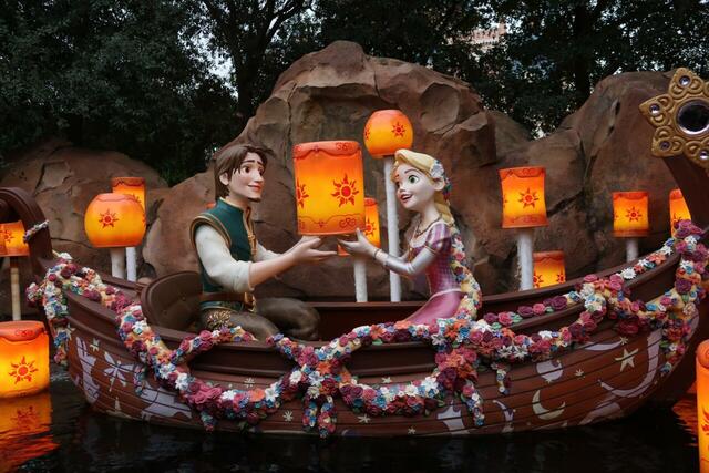 上海DL　アトラクション「Voyage to the Crystal Grotto」