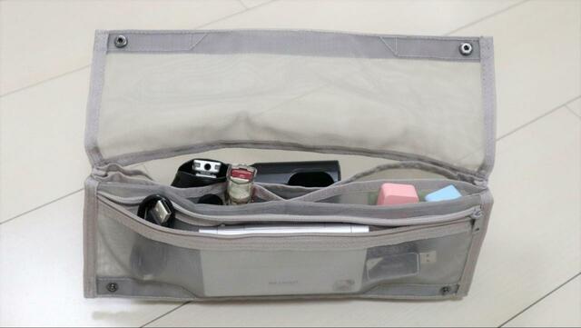 【無印良品 ナイロンメッシュ自立する小物収納ケース（B5）】デスクの整理にも良さそう