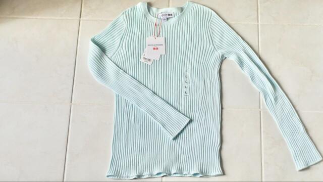 【ユニクロ　3Dリブクルーネックセーター】薄手のニットなので長いシーズン活躍してくれそう！