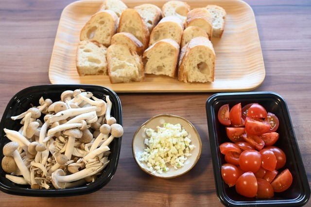 【むき海老とブロッコリーのガーリックオリーブオイル炒め】材料をカットしておく