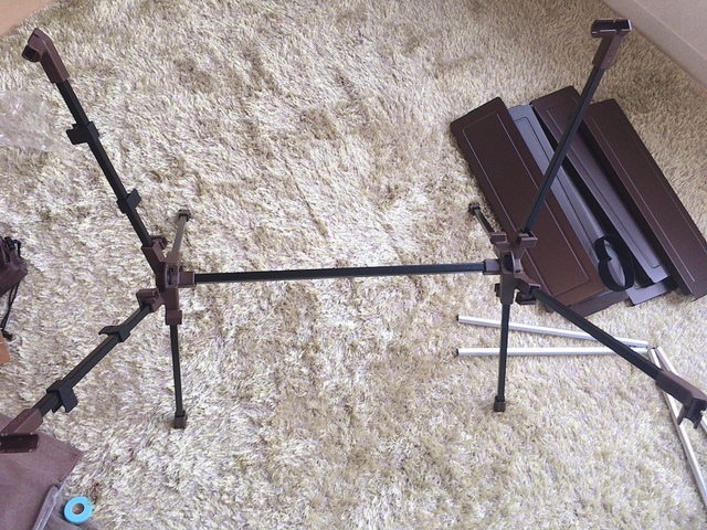 【ワークマン ワイド耐熱フィールドテーブル】キャンプ初心者でも簡単に組み立てられます