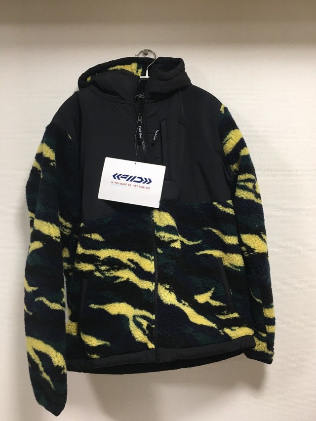 【ワークマン】シープボアフリース ウォームフーディ／1,900円