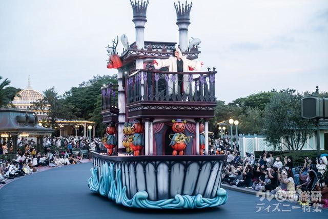 クルエラ・ド・ビル｜2022年「ザ・ヴィランズ・ロッキン・ハロウィーン」