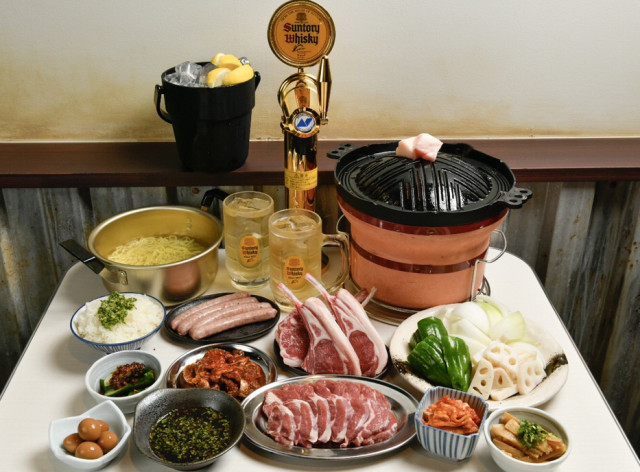 テーブルでハイボール注ぎ放題 60分500円の激トク飲み放題 うまいめし