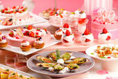 「ペストリー・シェフが手掛けるピンクスイーツ」＜期間：11月2日～30日＞【かわいいピンクスイーツ＆北海道のチーズメニューも登場♪「ピンクスイーツ＆総料理長のわがままブッフェ」開催】