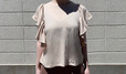 【ZARA】フリル付きTシャツ　サンドSサイズ着用