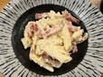 【コストコ カルボナーラパスタ】クリームのまろやかさとチーズの深い味わいが特徴で、家族でシェアしても満足できるボリュームです♪