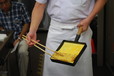 すしざんまい『築地喜代村塾』／プロの卵焼きづくり