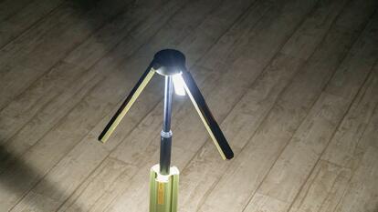 バッグに入る3,000ルーメン。変形するキャンプランタン「CL04」で