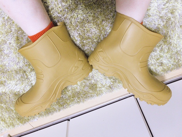 【ワークマン フィールドブーツ ガーデン】雨の日の外出やガーデニングに