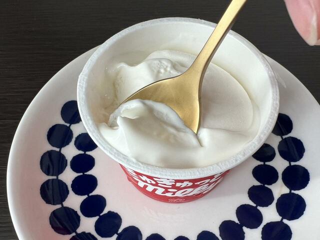 【不二家　ぎゅぎゅっとミルキー】冷凍庫から取り出してすぐでもするっとスプーンが入ります