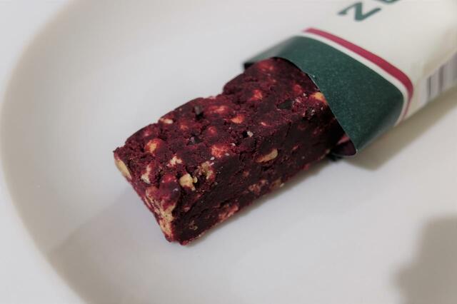 【ZENB STICK】真っ赤なカラーが印象的な「ビーツ」