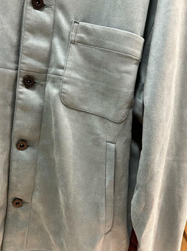 ワークマン　スウェードタッチストレッチシャツジャケットのポケットは両脇と胸にあり