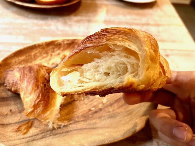 【カタネカフェ】クロワッサンは芯までサクサクです