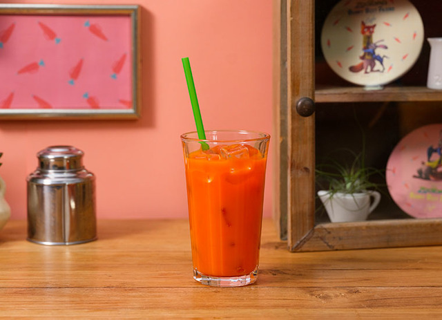 キャロットジュース 990円|ディズニー『ズートピア』「Zootopia」BUNNY BEST FRIEND OH MY CAFEキャロットジュース 990円|ディズニー『ズートピア』「Zootopia」BUNNY BEST FRIEND OH MY CAFE