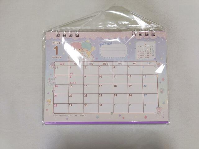 Seria（セリア）「リトルツインスターズ　2024年　卓上リングカレンダー」100円（税込）
